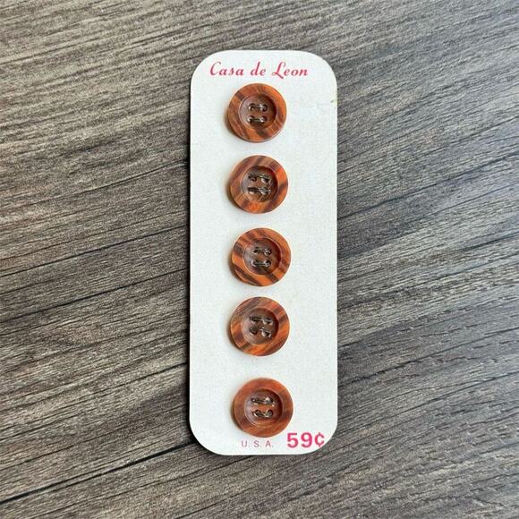 NEW Vintage 60s Casa de Leon Brown Striped 4 Hole Buttons Set of 5 Round Flat - Picture 1 of 3